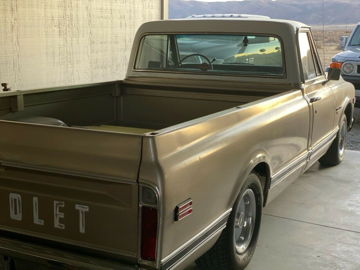 1969 Tan Chevrolet C-10 Standard Cab Pickup