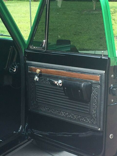 1969 Green Chevrolet C-10 Standard Cab Pickup