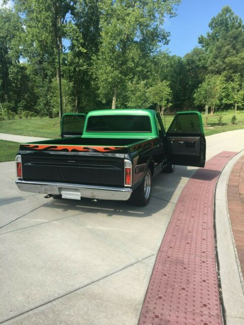 1969 Green Chevrolet C-10 Standard Cab Pickup