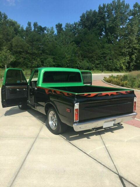 1969 Green Chevrolet C-10 Standard Cab Pickup