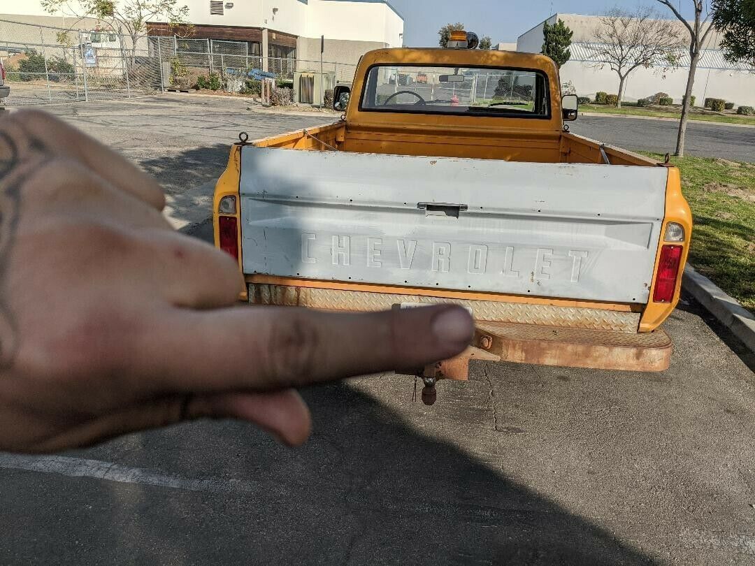 1969 Yellow Chevrolet C-10 Standard Cab Pickup