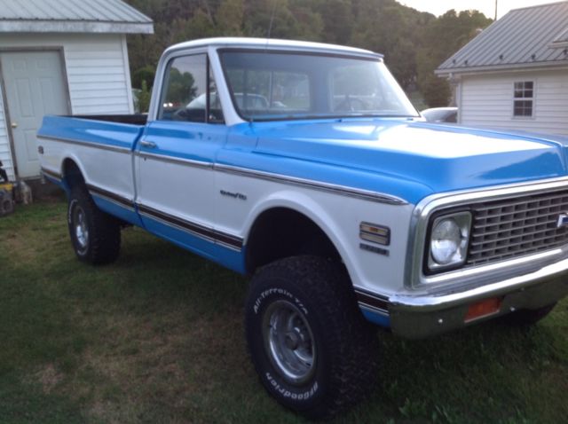 1969 Blue Chevrolet C-10 pickup