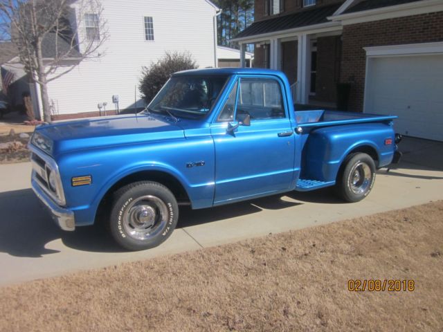 1969 Blue Chevrolet C-10 Standard Cab Pickup