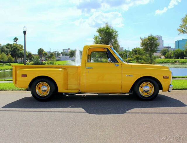 1969 Yellow Chevrolet C-10