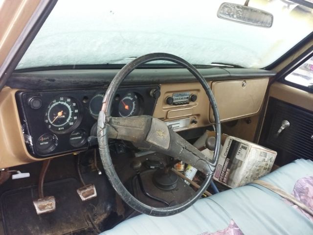 1969 Gold Chevrolet C-10 Short Bed Step Side