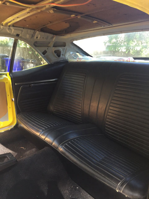 1969 76 Corvette Yellow Chevrolet Camaro Coupe