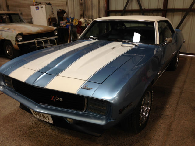 1969 Glacier Blue w/White Stripes & Vinyl Roof Chevrolet Camaro Coupe