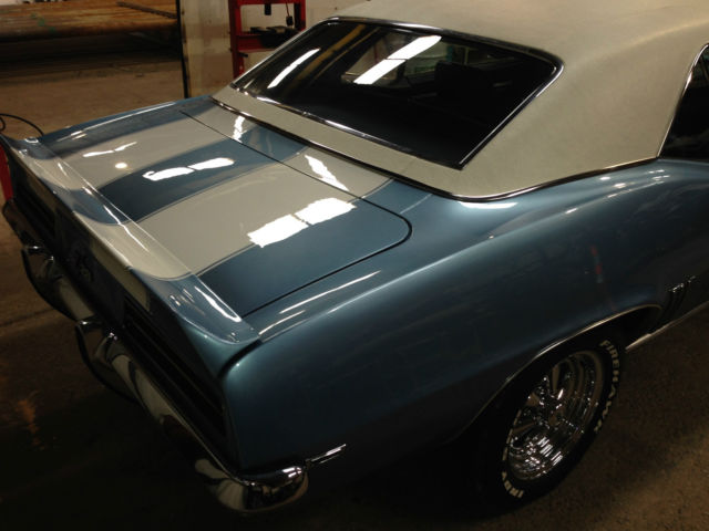 1969 Glacier Blue w/White Stripes & Vinyl Roof Chevrolet Camaro Coupe