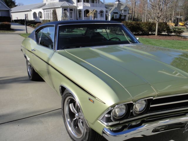 1969 Frost Green Chevrolet Chevelle Coupe