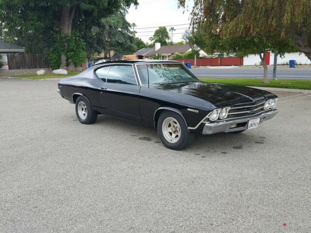 1969 black Chevrolet Chevelle Coupe