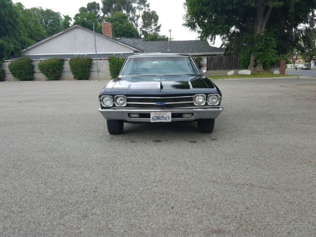 1969 black Chevrolet Chevelle Coupe