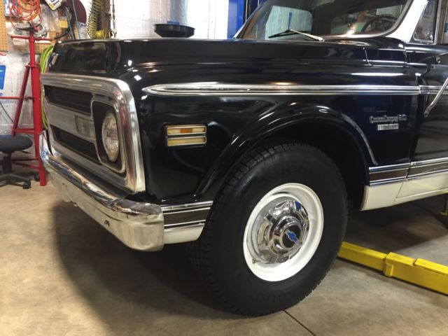 1969 Black Chevrolet C/K Pickup 2500 Standard Cab Pickup