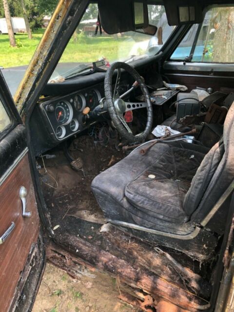 1969 Chevrolet C-10 Standard Cab Pickup