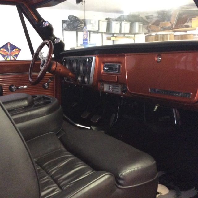 1968 Sunburst orange Chevrolet C/K Pickup 1500 Straight cab