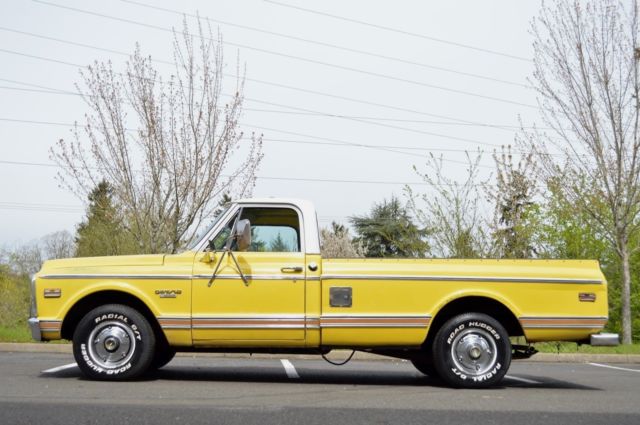 1969 Yellow Chevrolet C-10 Standard Cab Pickup