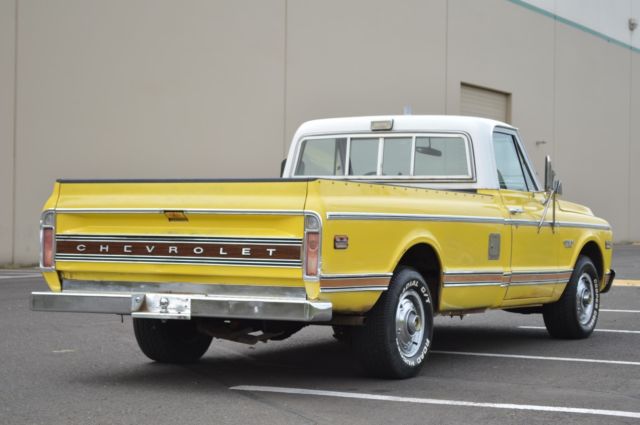 1969 Yellow Chevrolet C-10 Standard Cab Pickup