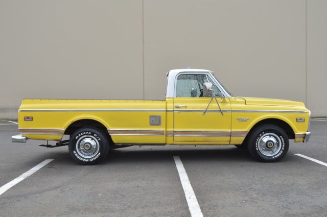 1969 Yellow Chevrolet C-10 Standard Cab Pickup