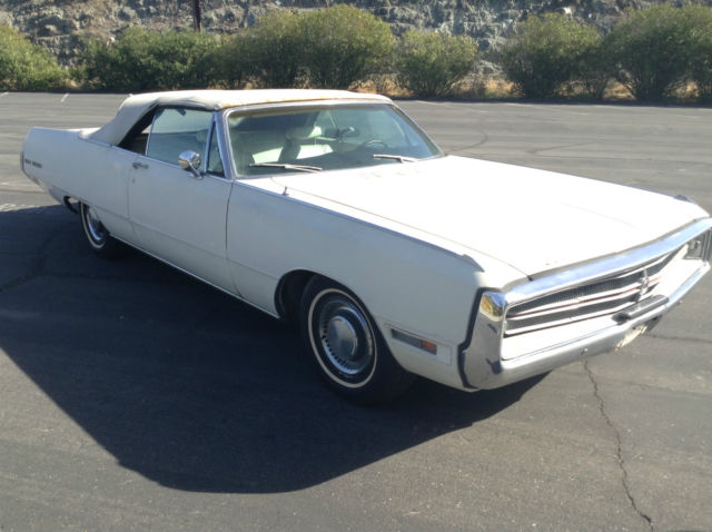 1969 White Chrysler 300 Series Convertible