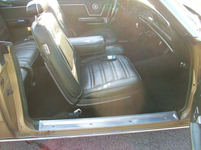 1969 Gold Chrysler 300 Series Convertible