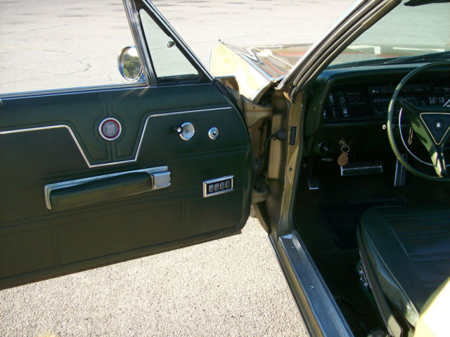 1969 Gold Chrysler 300 Series Convertible