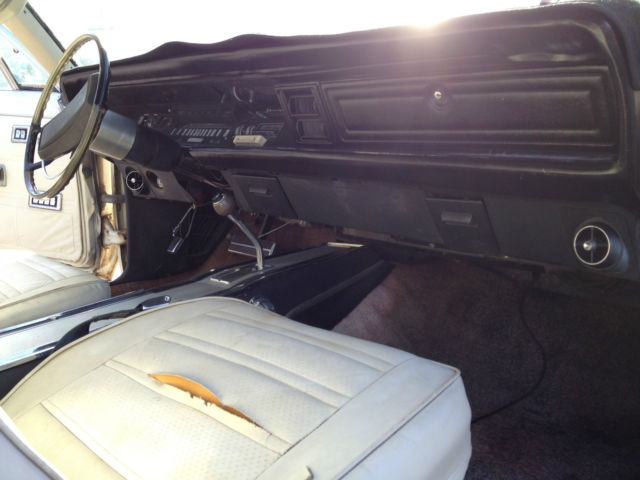 1969 White Chrysler 300 Series Convertible