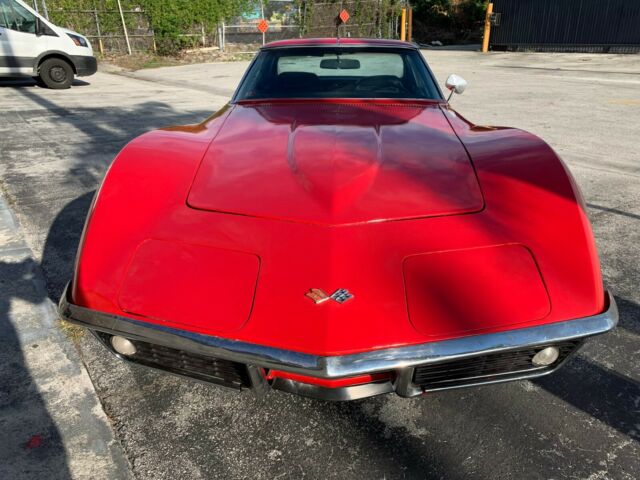 1969 red Chevrolet Corvette