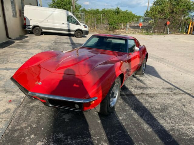 1969 red Chevrolet Corvette