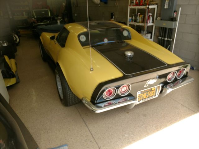 1969 Yellow Chevrolet Corvette Coupe