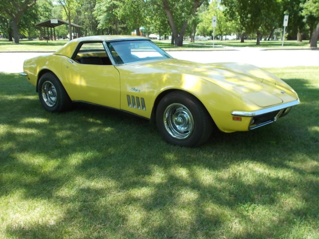 1969 DAYTONA YELLOW Chevrolet Corvette Convertible