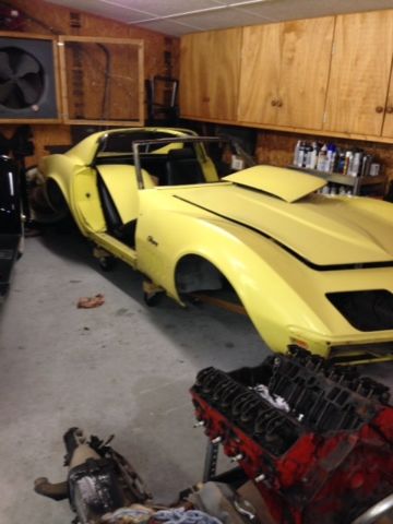 1969 Yellow Chevrolet Corvette Coupe