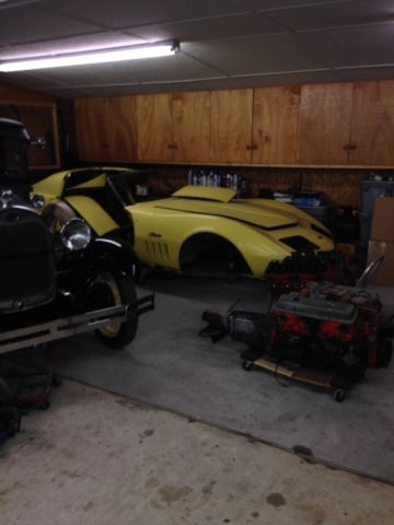 1969 Yellow Chevrolet Corvette Coupe