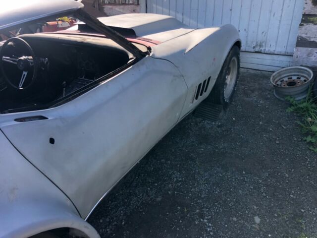 1969 Gray Chevrolet Corvette Coupe