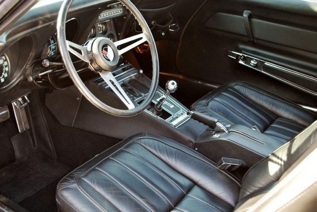 1969 Silver Chevrolet Corvette Coupe