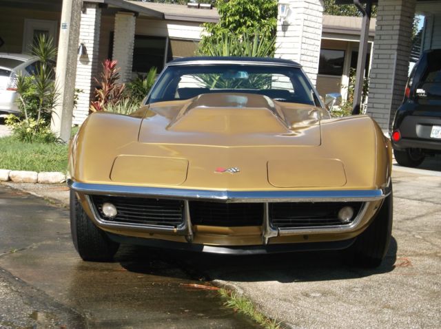 1969 RIVERSIDE GOLD Chevrolet Corvette roadster
