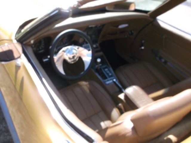 1969 RIVERSIDE GOLD Chevrolet Corvette roadster