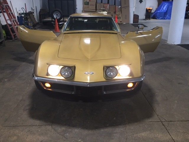 1969 Riverside Gold Chevrolet Corvette Coupe