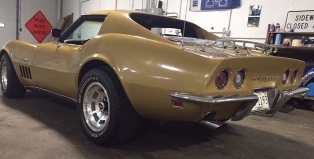 1969 Riverside Gold Chevrolet Corvette Coupe