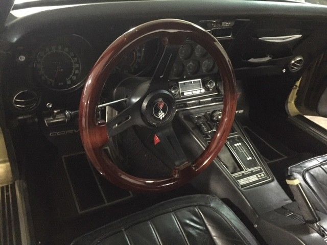 1969 Riverside Gold Chevrolet Corvette Coupe