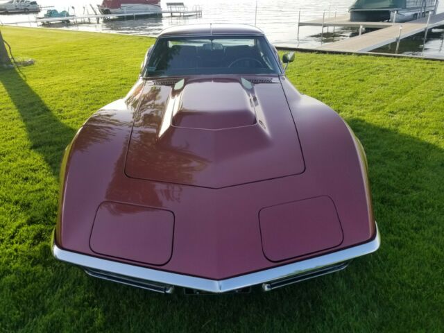 1969 Burgundy Chevrolet Corvette t-top