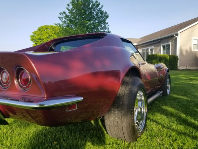 1969 Burgundy Chevrolet Corvette t-top