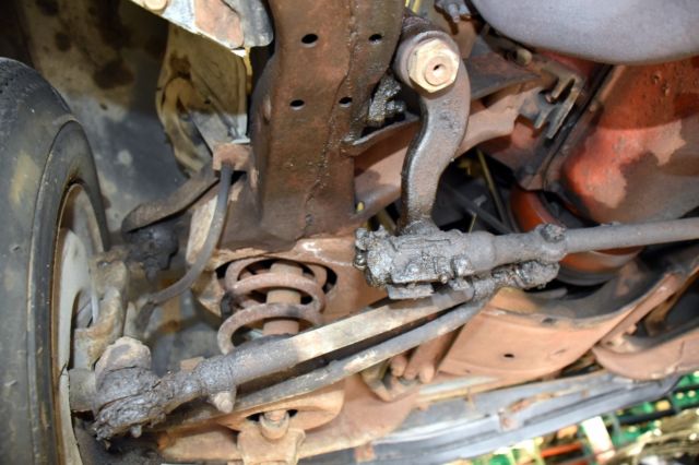 1969 White Chevrolet Corvette Coupe