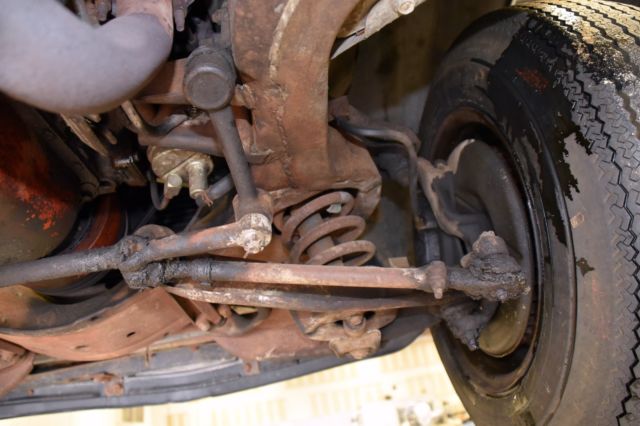 1969 White Chevrolet Corvette Coupe