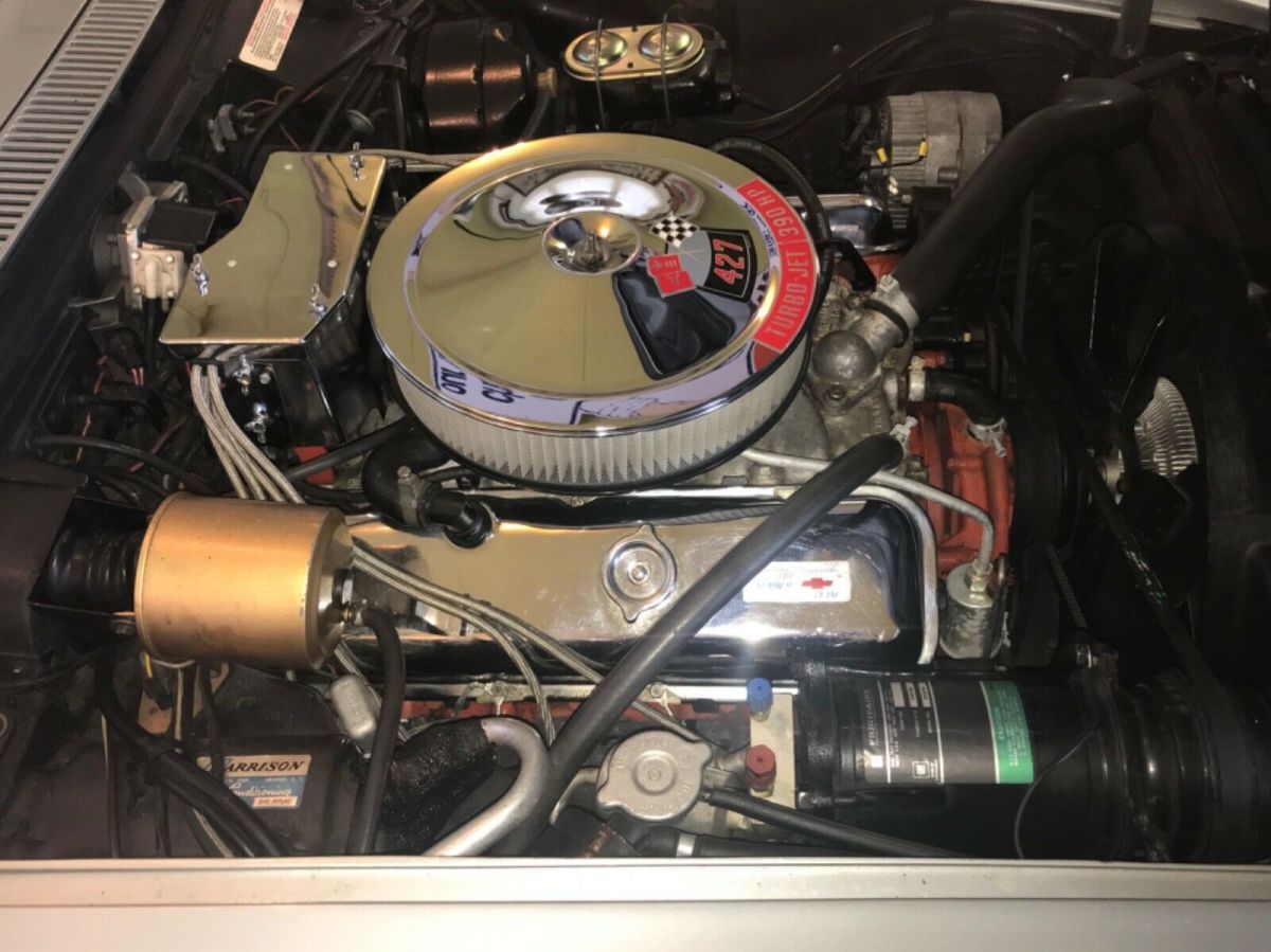 1969 Silver Chevrolet Corvette