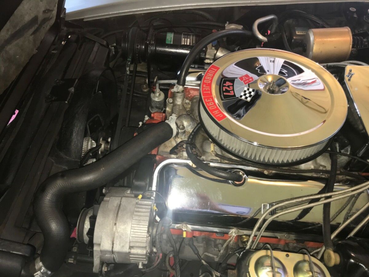 1969 Silver Chevrolet Corvette