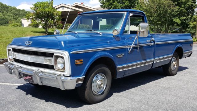 1969 Blue Chevrolet C-10 Standard Cab Pickup