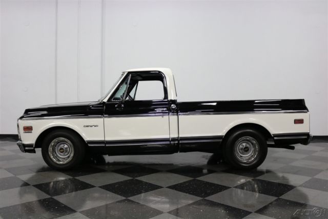 1969 Black Chevrolet C10
