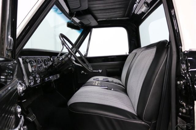 1969 Black Chevrolet C10