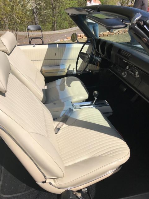 1969 Green Oldsmobile Cutlass Convertible