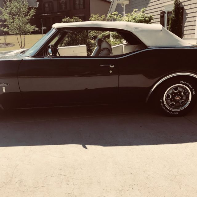 1969 Green Oldsmobile Cutlass Convertible