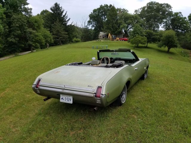 1969 Green Oldsmobile Cutlass Convertible